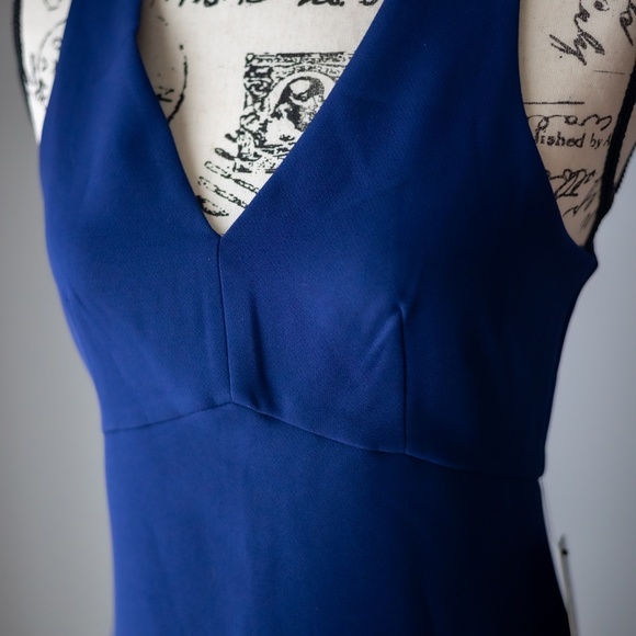 EXPRESS V-NECK SLEEVELESS DRESS 4 - Picture 8 of 8